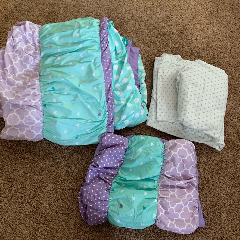 Girls twin  Size bedding and curtain set